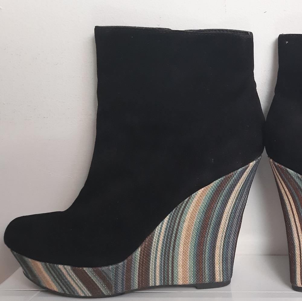 Shoes - Picture 2 of 2
